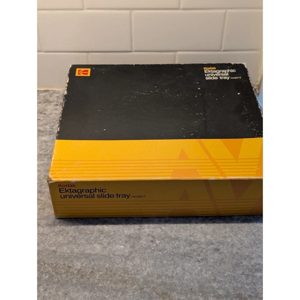 Kodak Ektagraphic Universal Slide Tray Carousel Model 2 Holds 80 slides